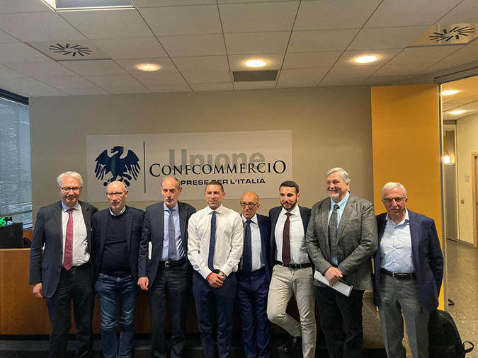 Corsico confronto candidati sindaco foto di gruppo_SITO
